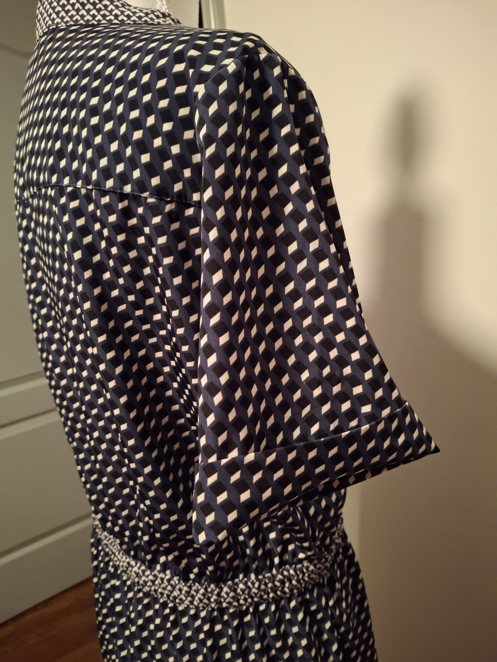 Sweet Smart Set Geometric Print  Elasticized Waist Dress. Ladies L. NWOT. - Picture 7 of 16